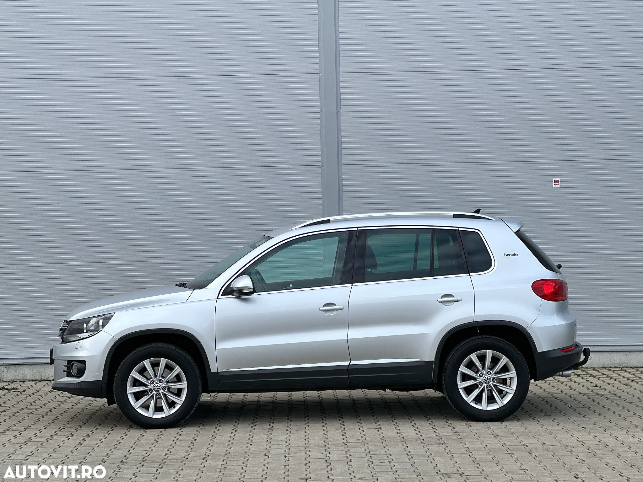Volkswagen Tiguan 2.0 TDI 4Motion Sport & Style - 2