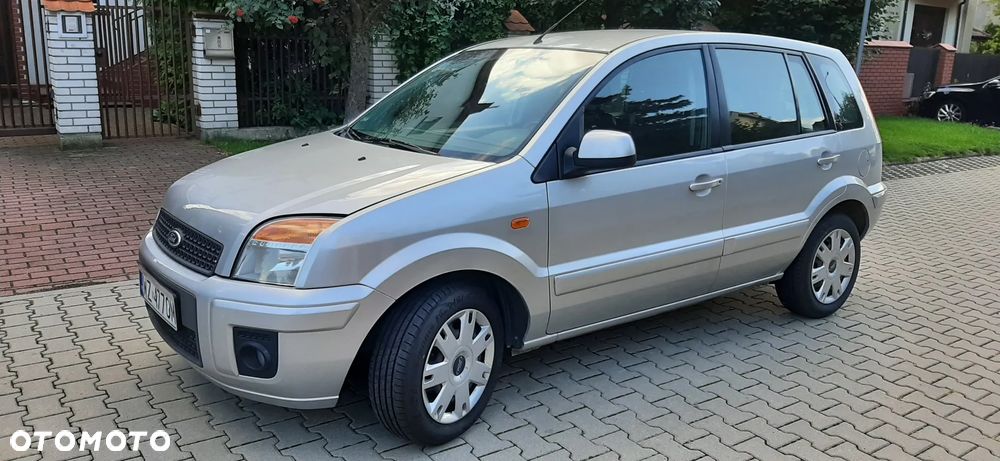 Ford Fusion ver-1-6-style - 1