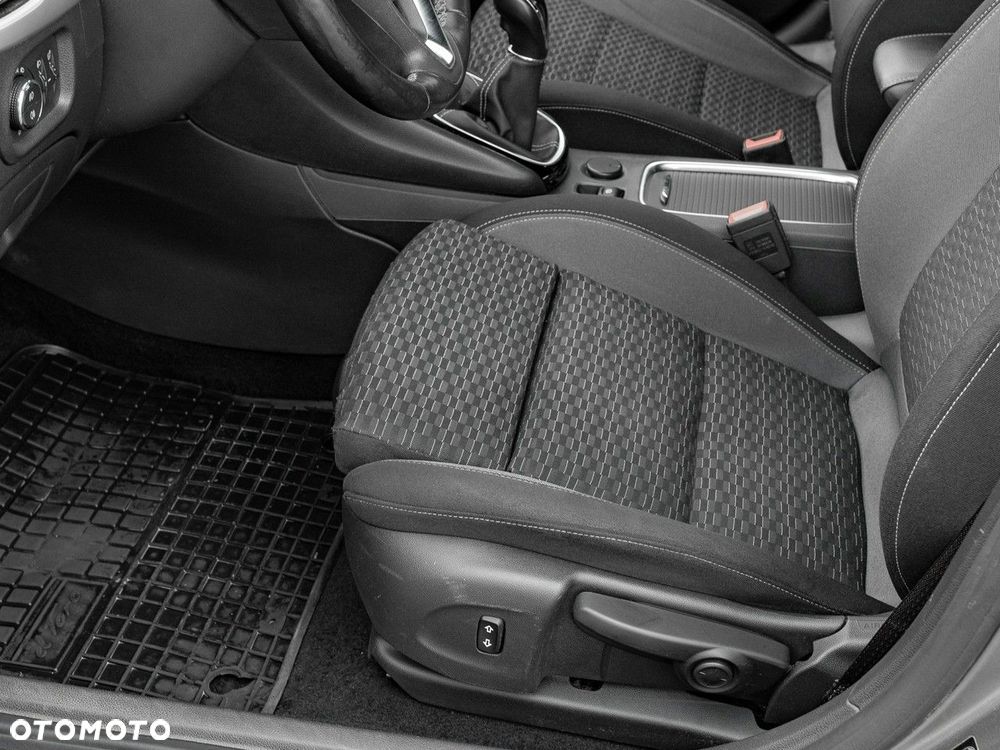 Opel Astra V 1.2 T GS Line S&S - 14