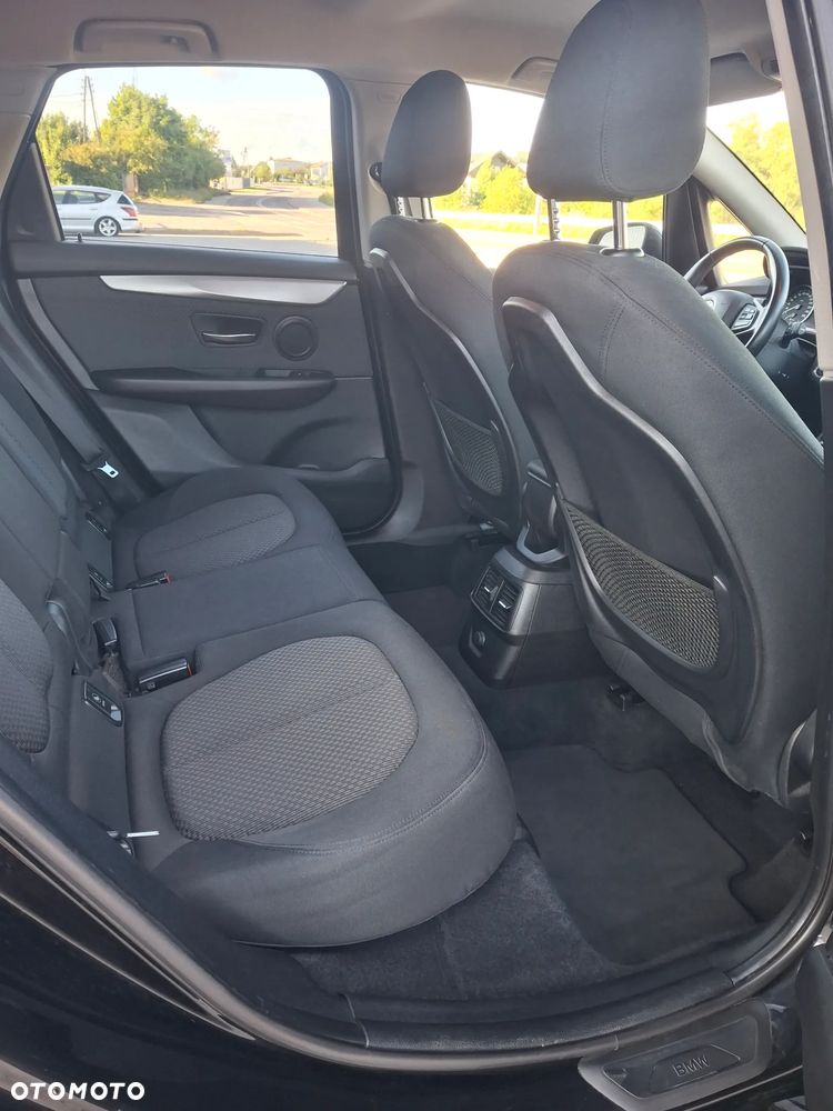 BMW Seria 2 218d Sport-Aut Advantage - 8
