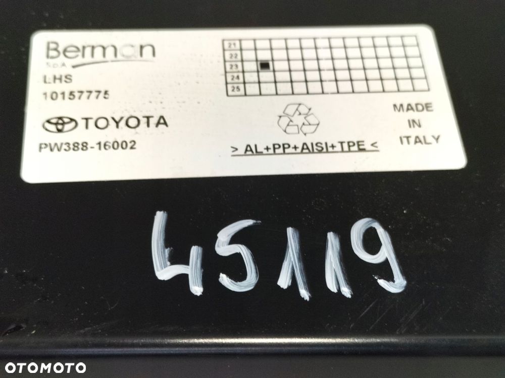 stopień próg lewy toyota rav4 rav-4 5 v 18- chr ii 19- - 5