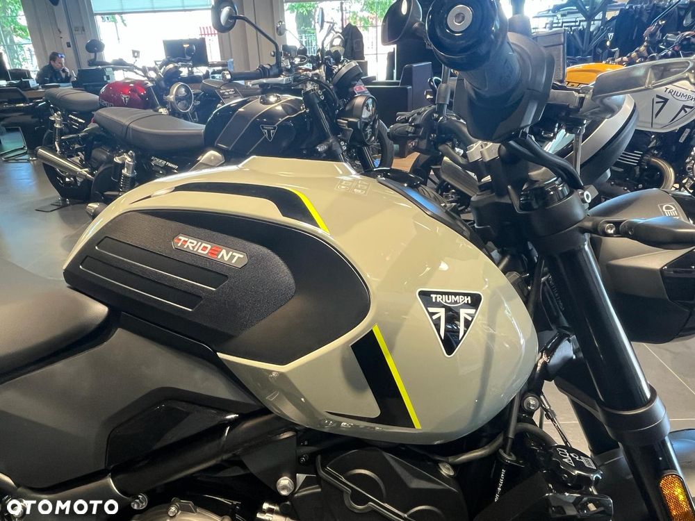 Triumph Trident - 10