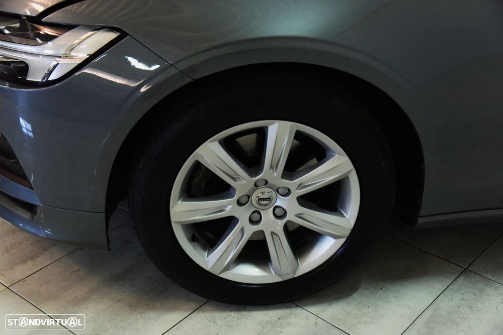 Volvo V90 2.0 D4 Momentum Geartronic - 9
