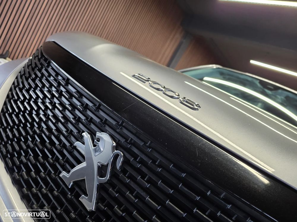 Peugeot 2008 BlueHDi 110 Active Pack - 31