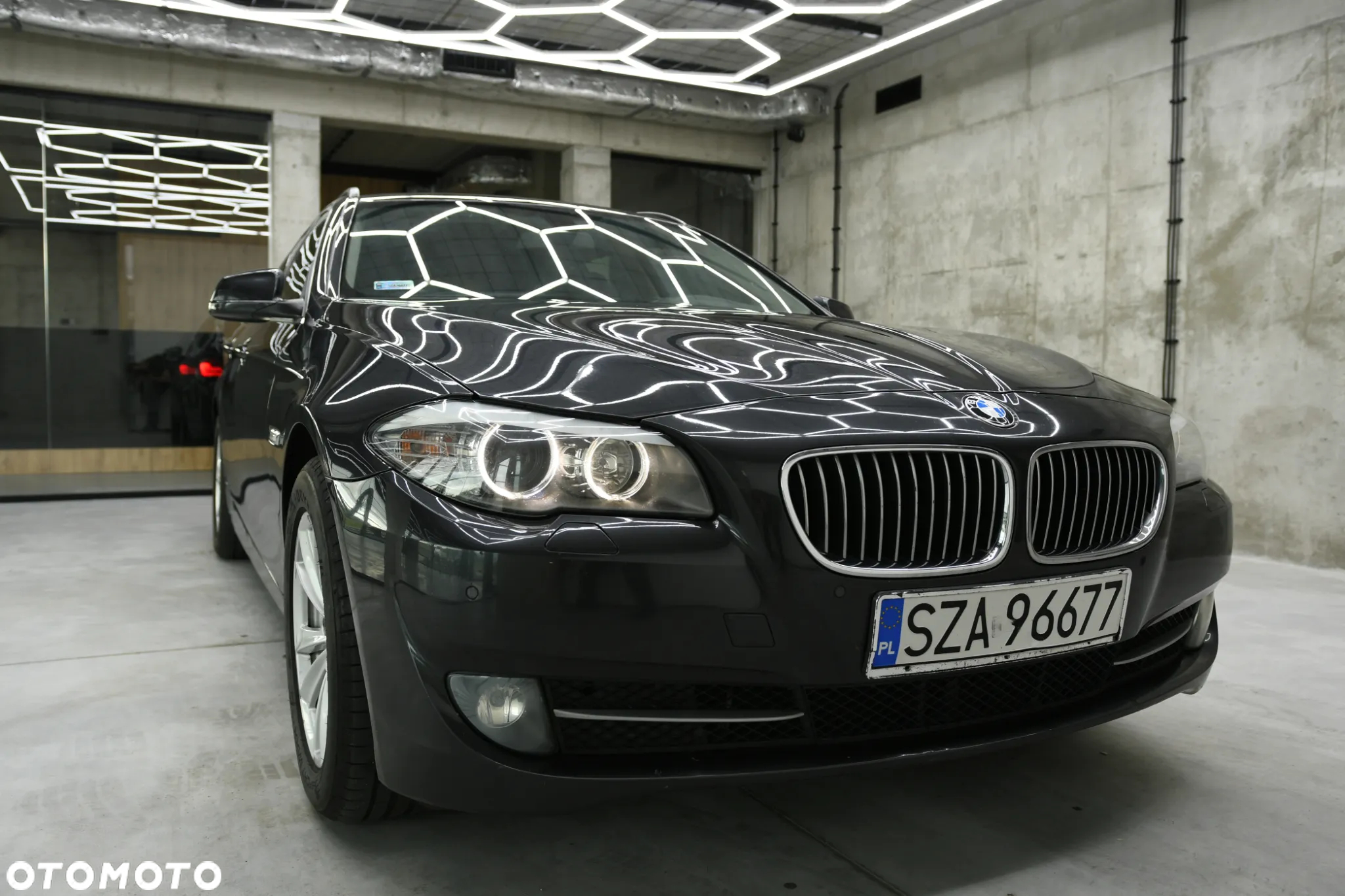 BMW Seria 5 525d - 5