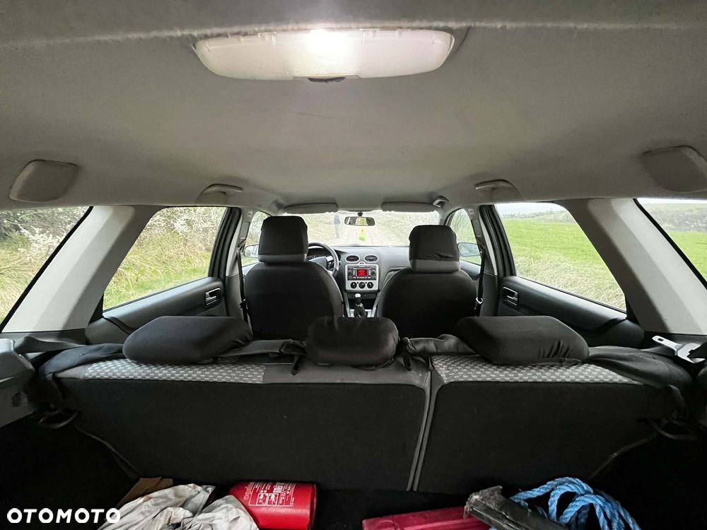 Ford Focus 1.6 TDCi Ambiente - 4