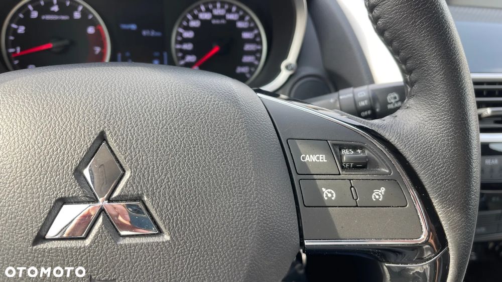 Mitsubishi Eclipse Cross - 34