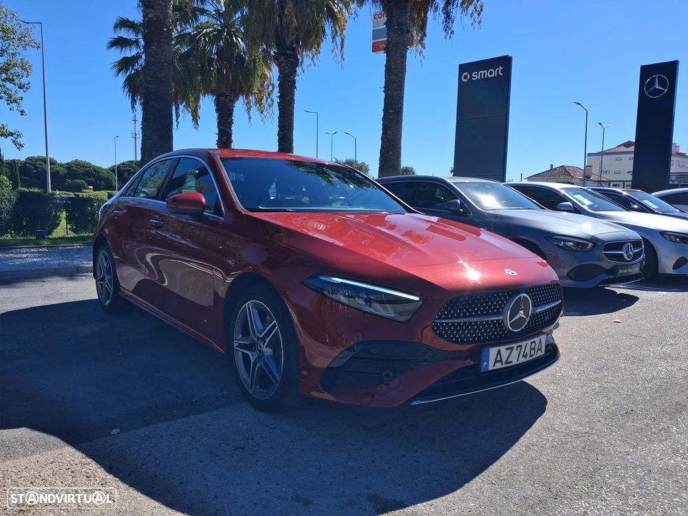 Mercedes-Benz A 250 Limousine e AMG Line - 2