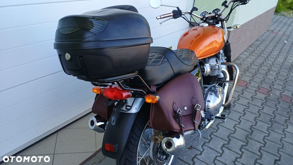 Royal Enfield Interceptor - 32