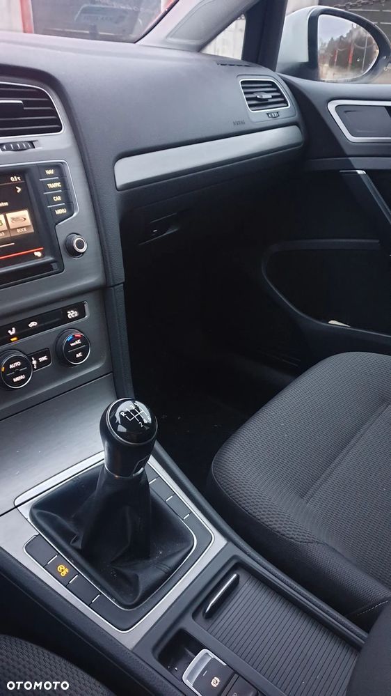 Volkswagen Golf 2.0 TDI (BlueMotion Technology) Comfortline - 9