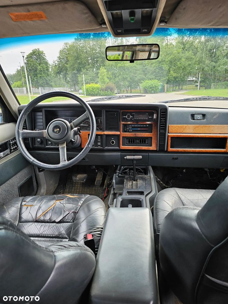 Jeep Cherokee 4.0 Limited - 13