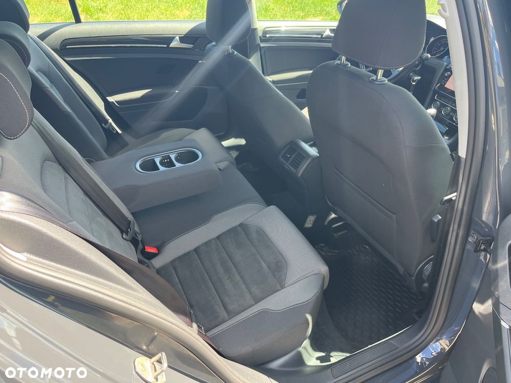 Volkswagen Golf 2.0 TDI (BlueMotion Technology) DSG Comfortline - 18