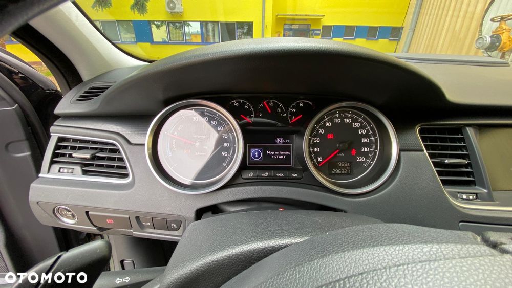Peugeot 508 RXH 2.0 HDi HYbrid4 - 11