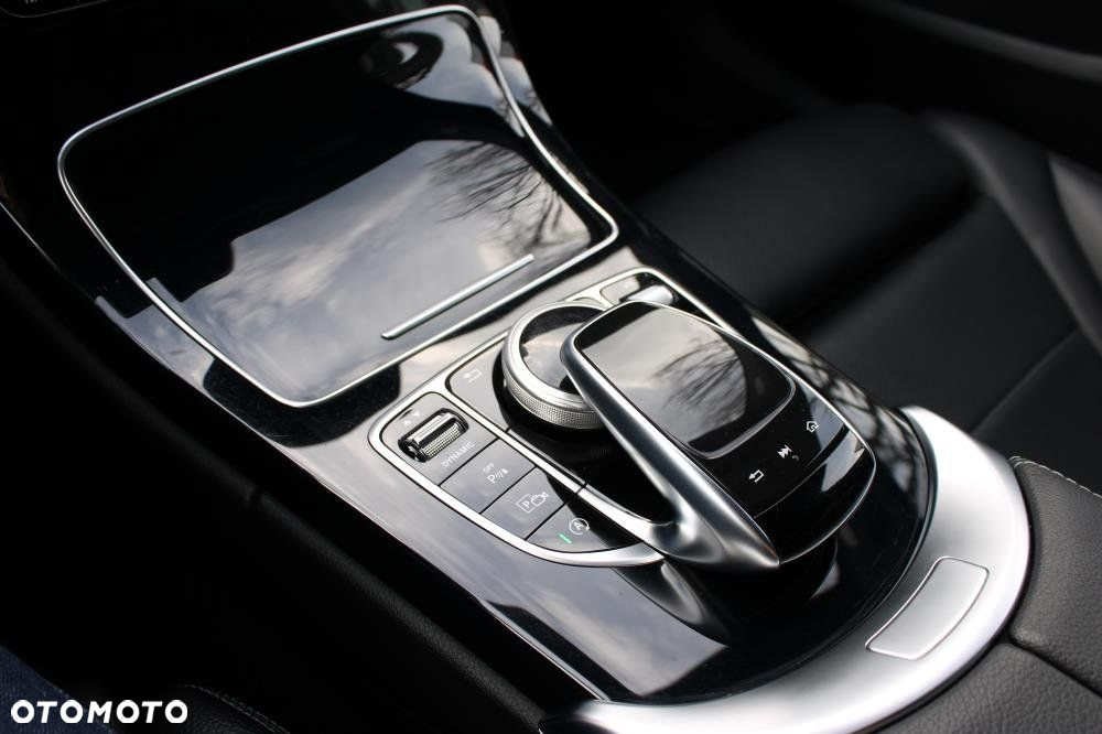 Mercedes-Benz Klasa C - 24