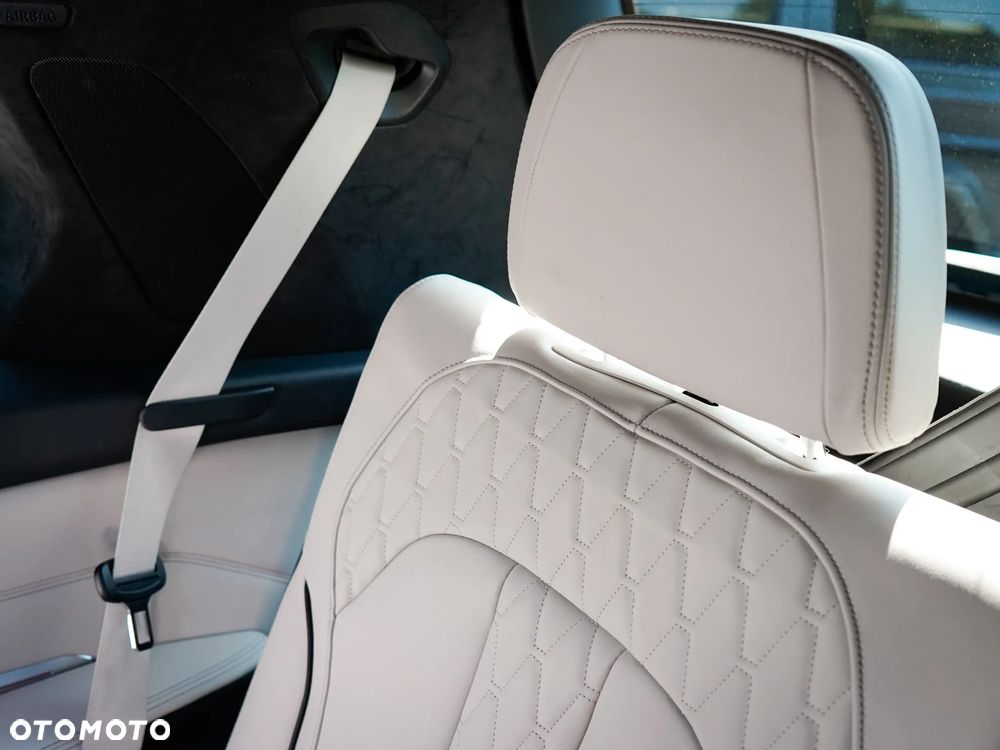 BMW X7 M50i sport - 31