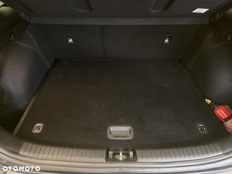 Kia Ceed 1.5 T-GDI Business Line DCT - 24