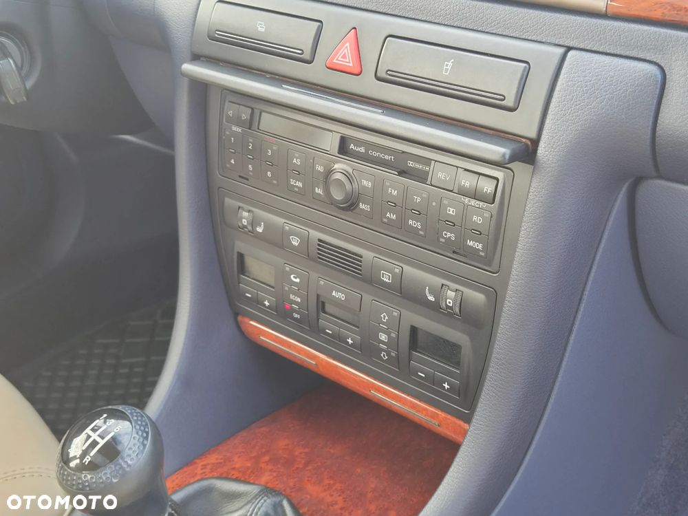 Audi A6 Limousine 2.8 Quattro - 15