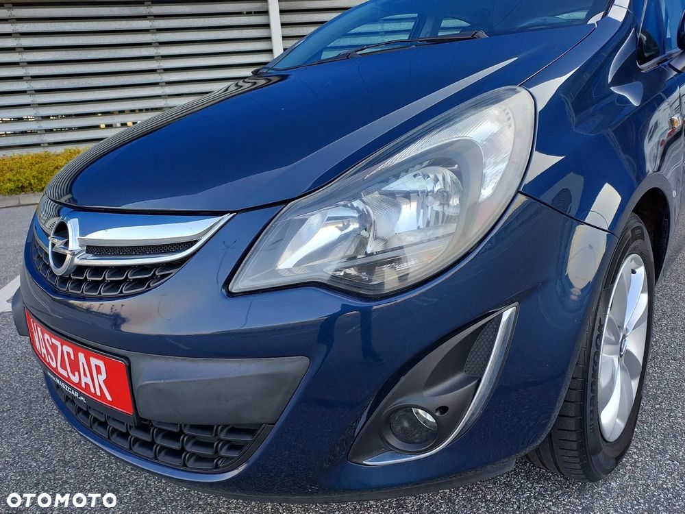 Opel Corsa 1.2 16V Cosmo - 13