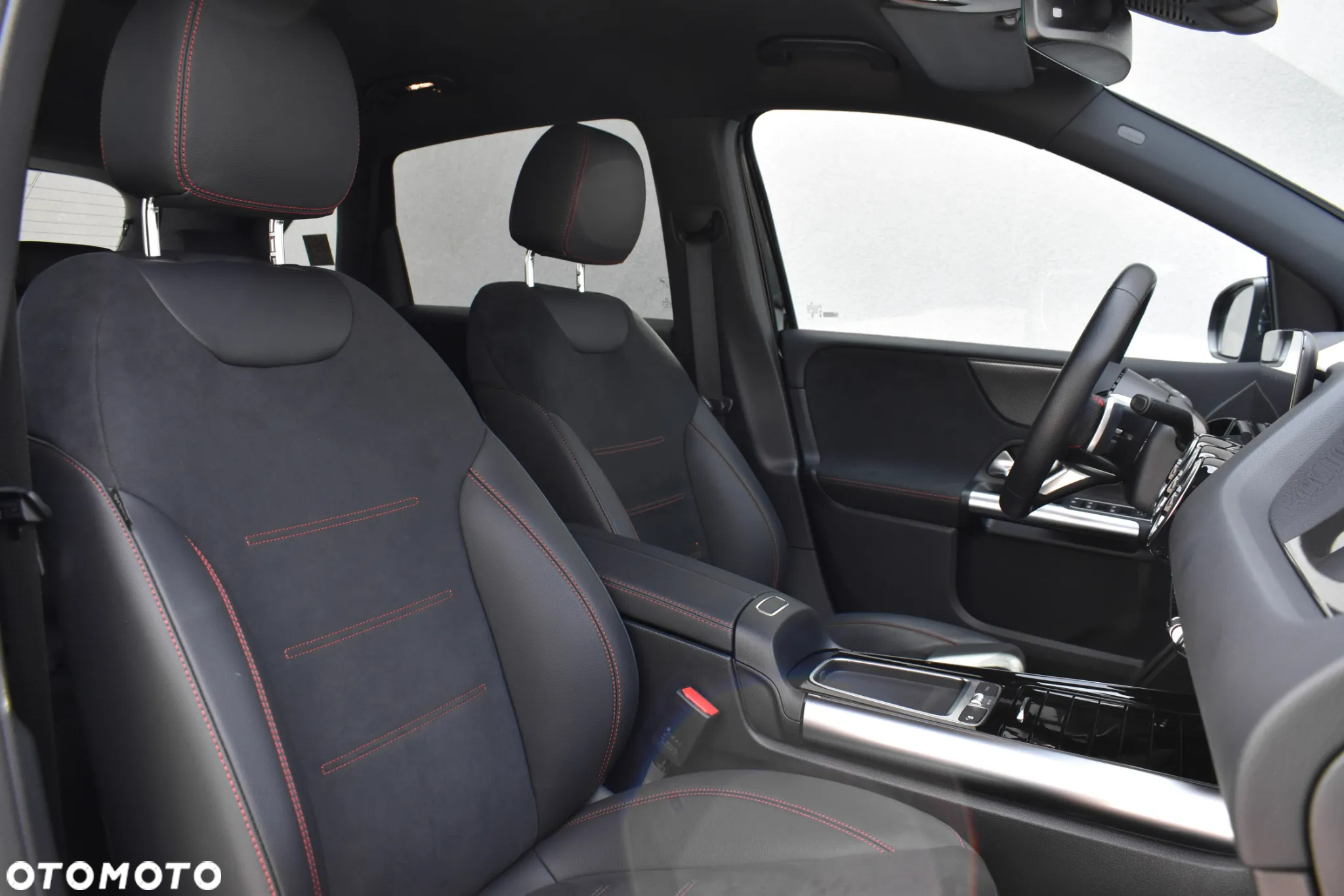 Mercedes-Benz Klasa B 220 4-Matic AMG Line 7G-DCT - 15