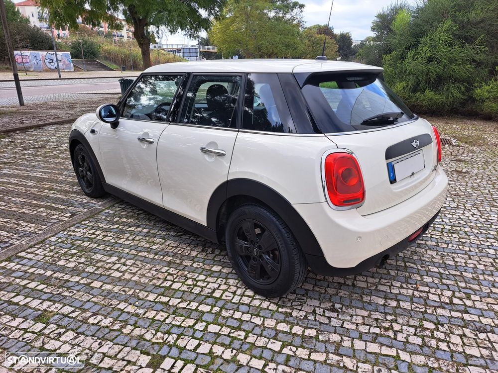 MINI 5 Portas One D - 15