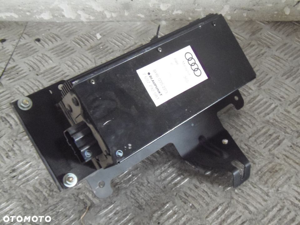 WZMACNIACZ FABRYCZNY 8H0035223 AUDI A4 B6 - 1