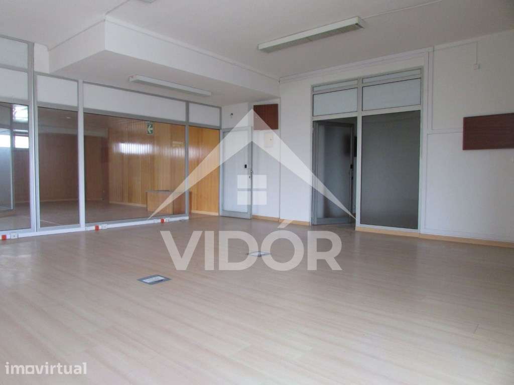 Espaço Comercial 635m² - Centro Figueira da Foz - Grande imagem: 4/4