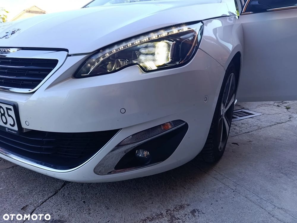 Peugeot 308 1.6 e-HDi Allure S&S - 22