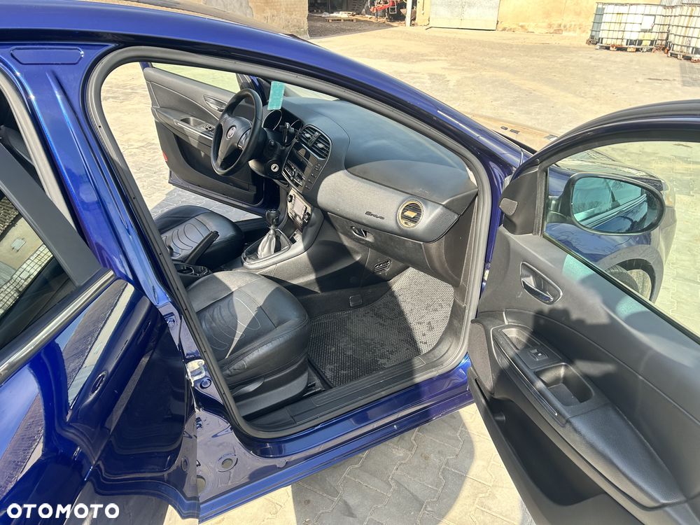 Fiat Bravo 1.9 Multijet Estiva Blue&Me - 10