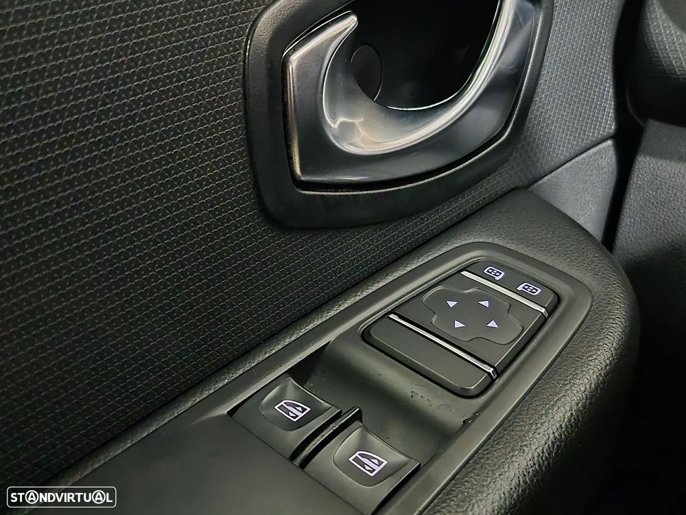 Renault Clio 0.9 TCE Limited - 16