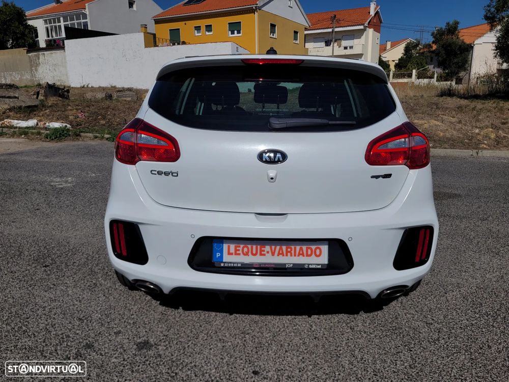 Kia Ceed 1.6 CRDi GT Line - 20