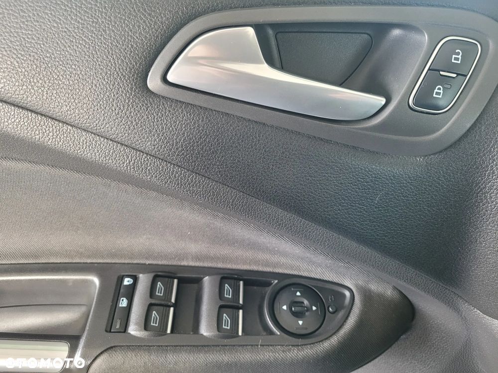 Ford Grand C-MAX - 13