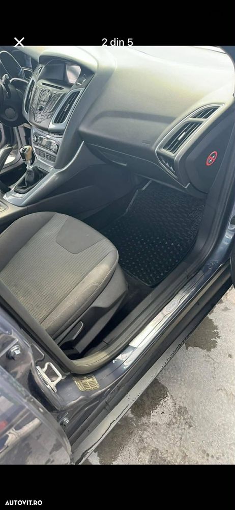 Ford Focus 1.6 TDCI DPF Sport - 3