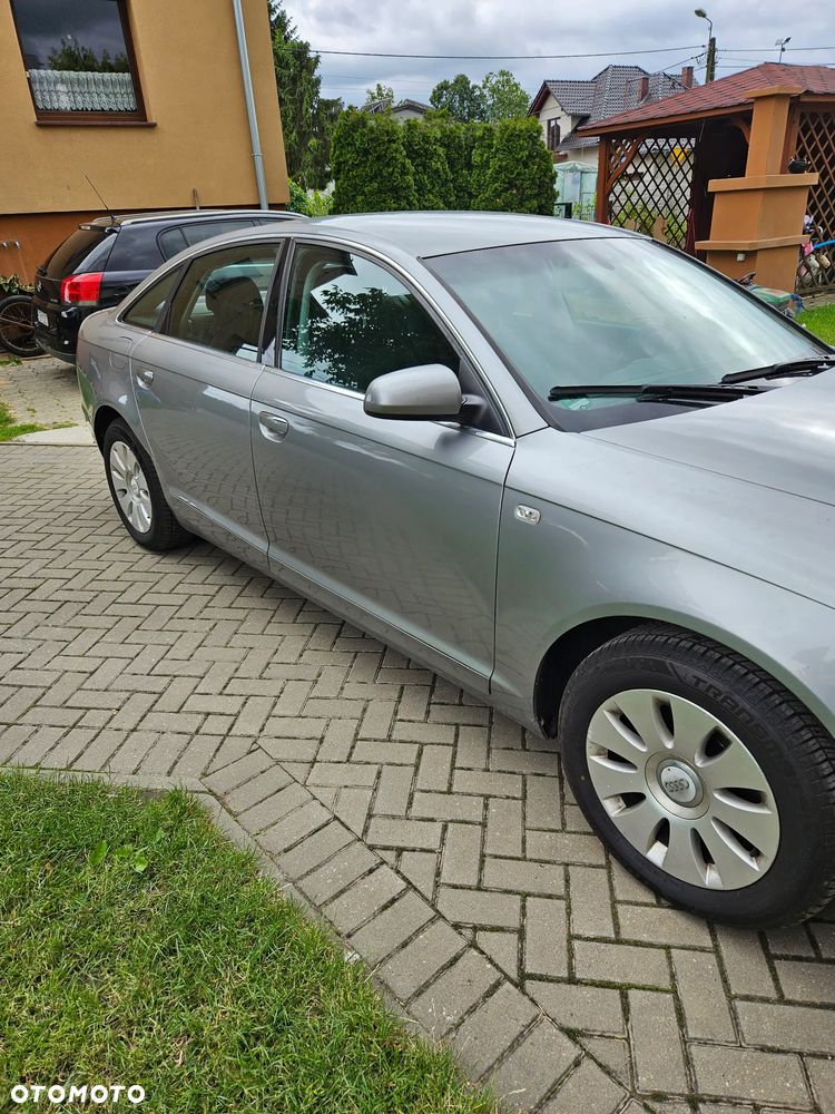 Audi A6 Avant 2.4 - 3