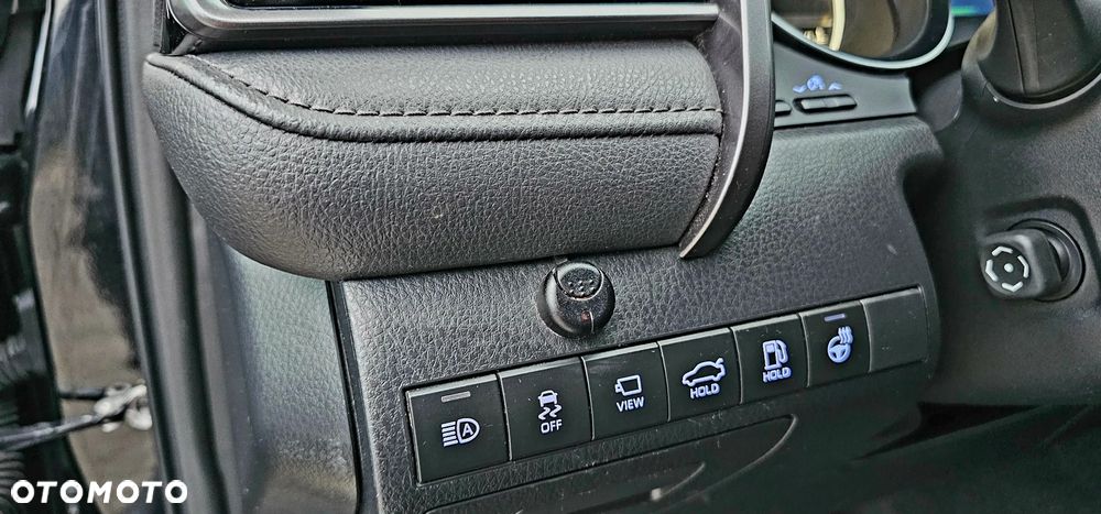 Toyota Camry 2.5 Hybrid Executive CVT - 30