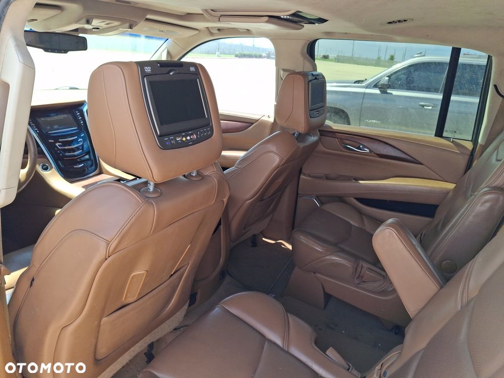 Cadillac Escalade 6.2 V8 ESV Platinum - 26