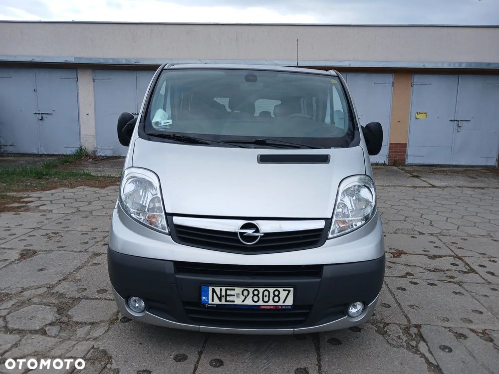 Opel Vivaro - 1