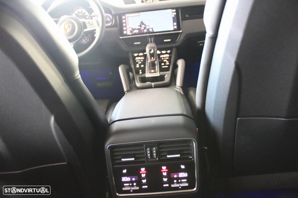 Porsche Cayenne Coupé E-Hybrid - 11