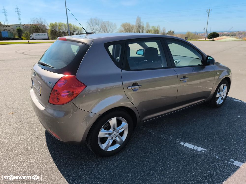 Kia Ceed 1.4 CVVT EX ISG - 6