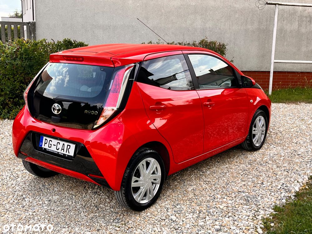 Toyota Aygo x-clusiv - 5