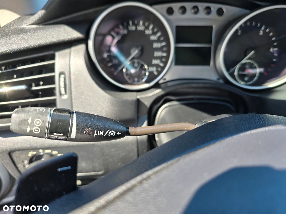 Mercedes-Benz Klasa R 320 CDI L 4-Matic - 32