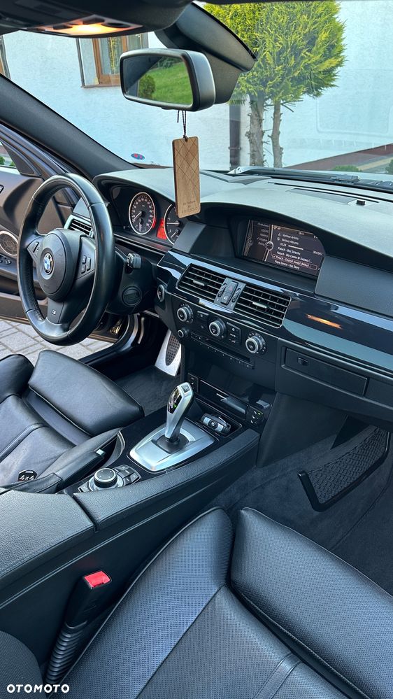 BMW Seria 5 530d Sport-Aut Edition Sport - 7
