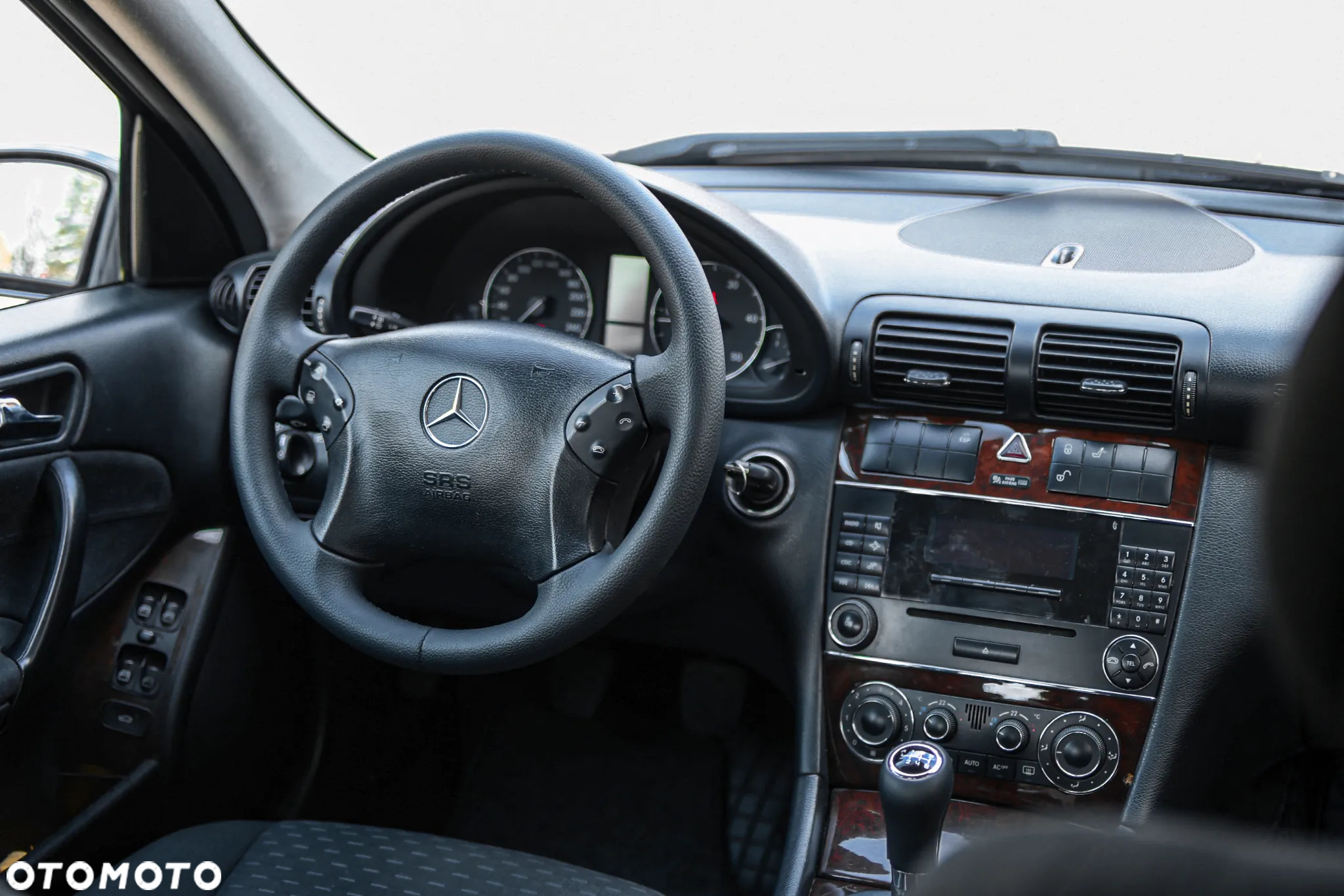 Mercedes-Benz Klasa C 220 CDI Elegance - 10