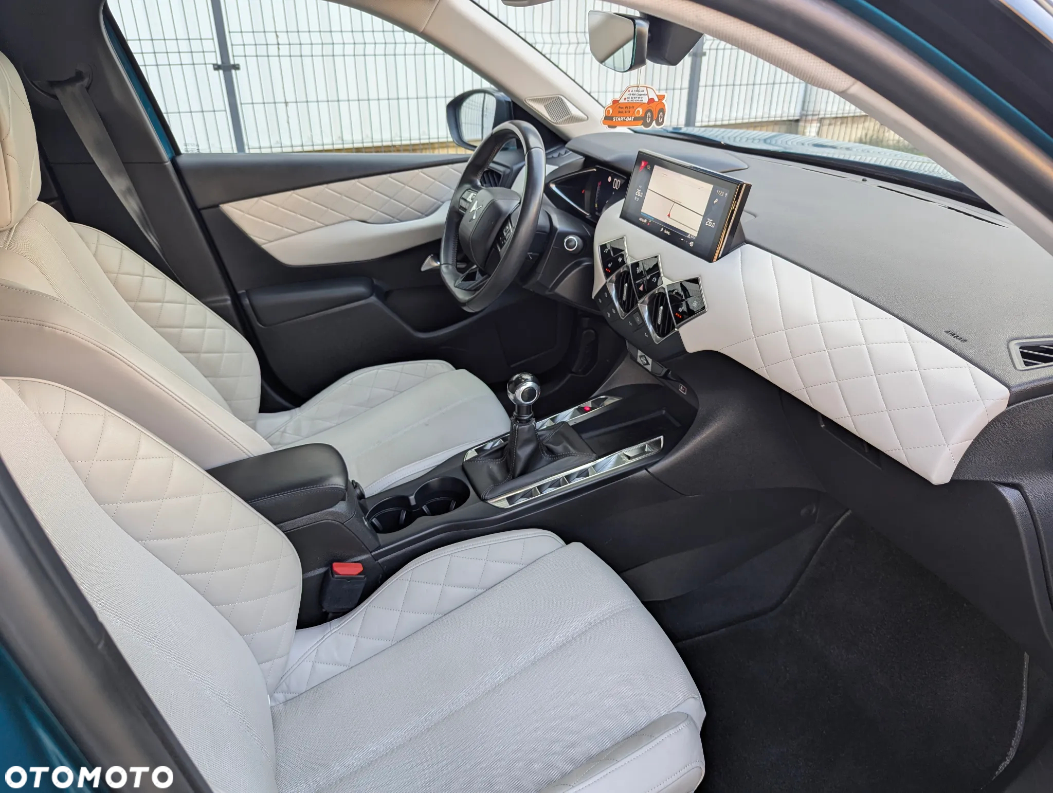DS Automobiles DS 3 Crossback PureTech 100 Bastille - 12