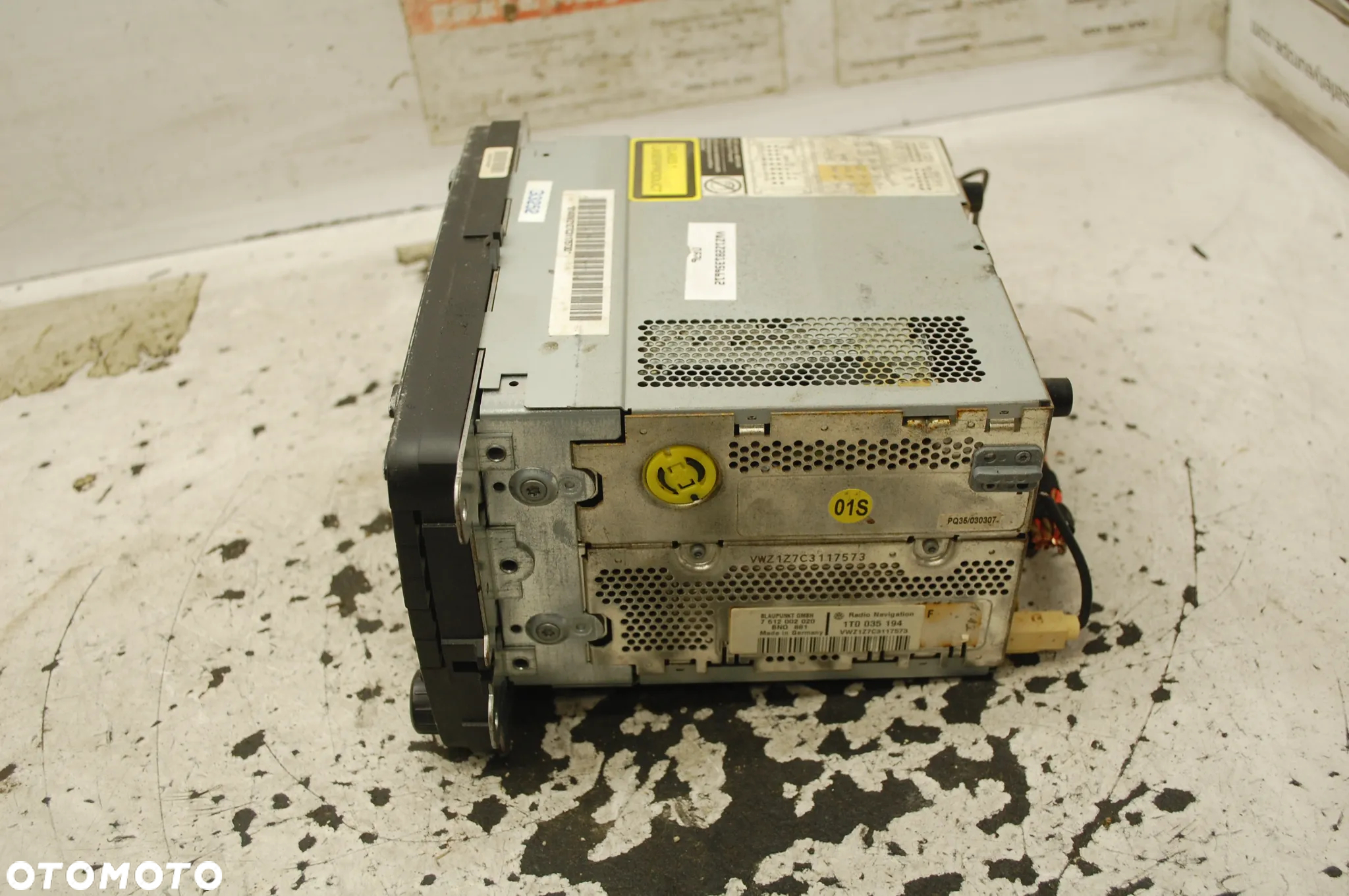 RADIO NAWIGACJA + KOD 1T0035194 VW TOURAN I GOLF V JETTA - 2
