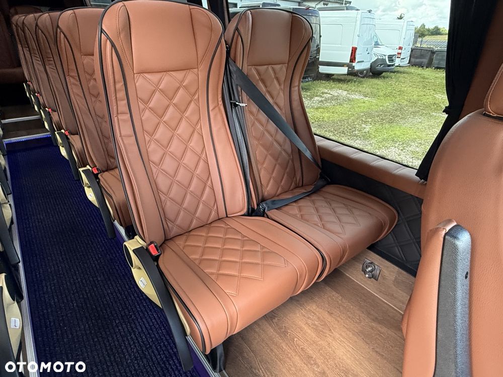 Mercedes-Benz Sprinter 519 Panoramic Line | JD - 14