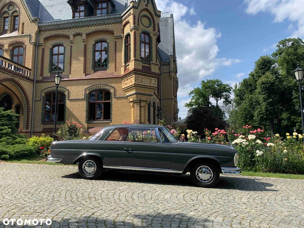 Mercedes-Benz Inny - 3