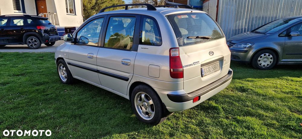 Hyundai Matrix 1.6 GLS - 2