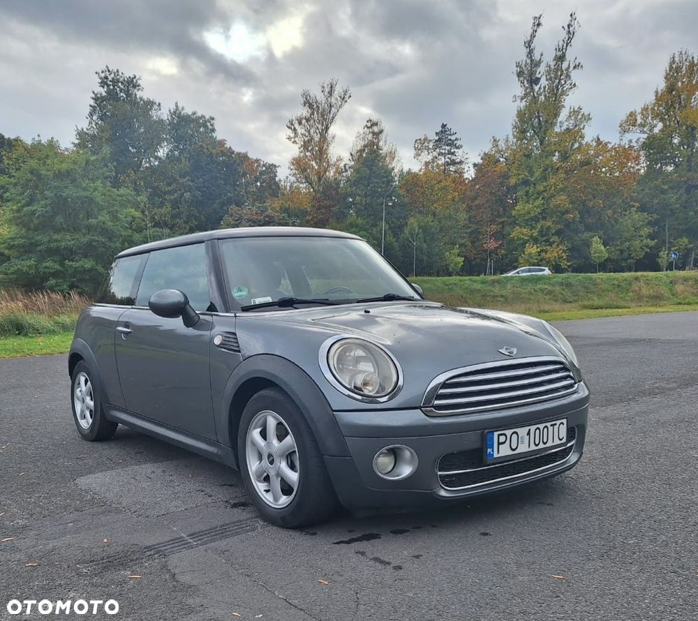 Mini One 2010 photo 2