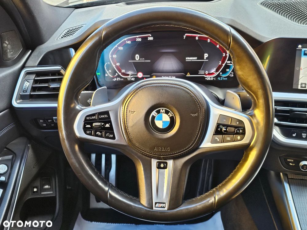 BMW Seria 3 330e M Sport - 19