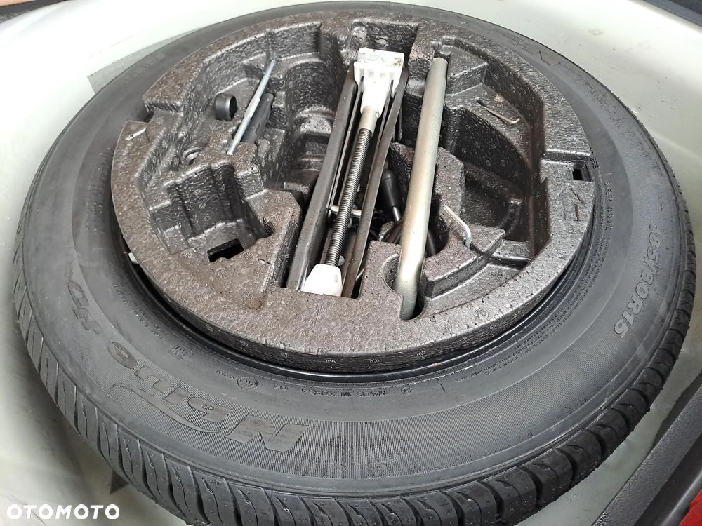 Skoda RAPID Spb 1.0 TSI Style - 22